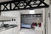 Charmant studio prés de Paris Hotels in Bondy