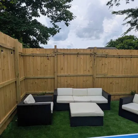 Renovated 3 bd 2.5 bath centrally located next to MTSU/Night life/Restaurants/DT