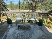 4-bed 2.5 bathroom in North Spokane with fitness room, WiFi, AC