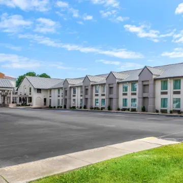 Comfort Inn Petersburg Fort Lee Area