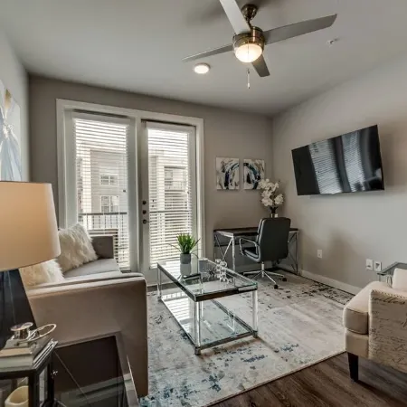 Mck203 – 28Min to Toyota Base Camp - Sleeps 4 - Public Transit