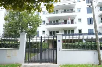 Lovely 2-room apartment near Paris. Spacious. RER E, line 11. A3 and 86. Hotel a Rosny-sous-Bois