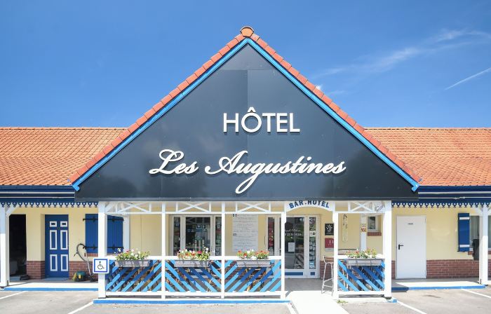 Les Augustines