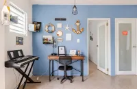 The Buoy House/ La Casa de la Boya Hotels in Levittown