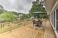 7 Mi to Nat'l Park: Home w/ Dock in Hot Springs - Wifi