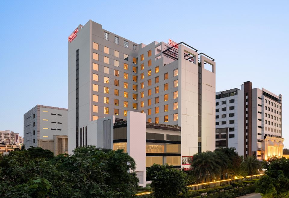 Golden Tulip Vasundhara Hotel and SuitesOver view