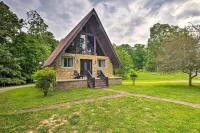 A-Frame Cabin w/ Hot Tub, Walk to Kentucky Lake! - 3 звезды