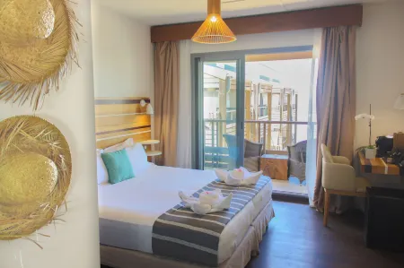 Le Battant Des Lames Отели в г. Антр-До