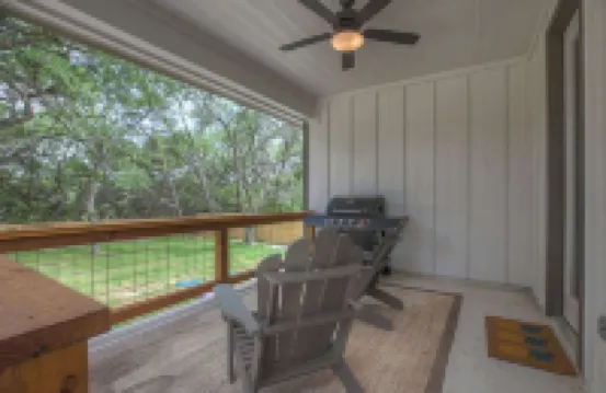 Pristine 3-Bedroom Home Near Canyon Lake! Hotels in Canyon Lake