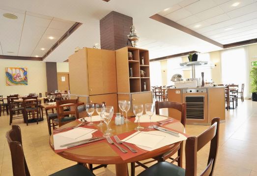 Travelodge Barcelona del Valles 외관