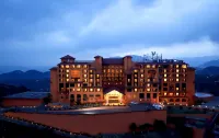 The White Hotel Katra, a Member of Radisson Individuals Hotel in zona Mata Vaishno Devi Railway station Katra jammu