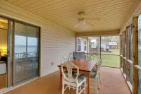 Lakefront House w/ Boat Ramp, Dock & Sunset Views! - Wifi