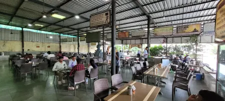 Om Inn Unit of Thanda mamla Отели в г. Талегаон Дабхейд