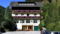 Gasthof Zur Gams Hotels in Donnersbachwald