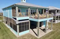 Spacious 4-bedroom home on quiet Gulf Coast beach