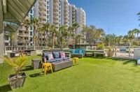 Destin Resort Destination - Pool View