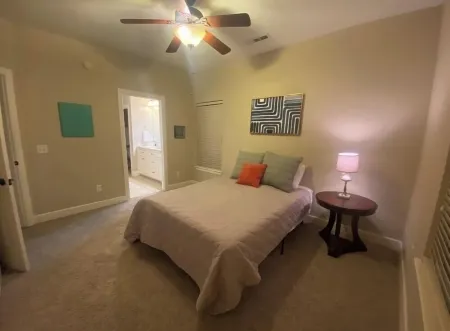 Luxury Escape close to Pinnacle Hills Promenade Отели рядом с достопримечательностью «Уолмарт Суперсентер»