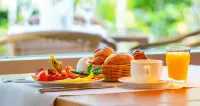 Victor's Residenz-Hotel Gera - breakfast