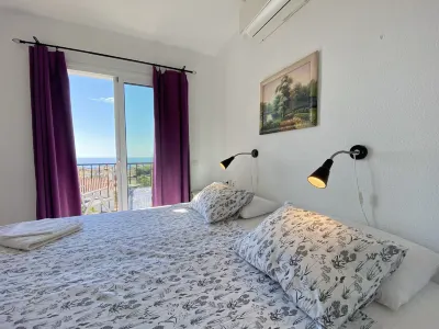 Townhouse in Nerja with Private Pool & Sea Views Hotels in 