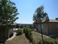 Impressive villa overlooking the hill Hotels in Joyeuse