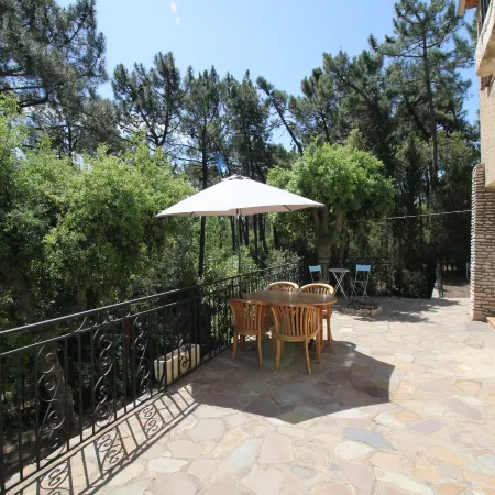 Holiday Home in Fréjus with Pool & Tennis