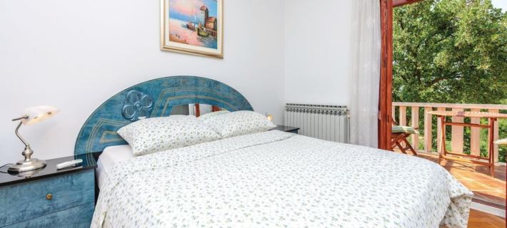 Villa Anka - Five-Bedroom Villa with Terrace and Swimming Pool Hotels in Zaton