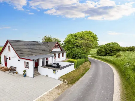 6 person holiday home in Thisted-By Traum