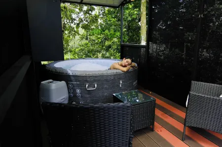 Hotel Contenedores Corporativos Отели рядом с достопримечательностью «Университет Сан Хосе»