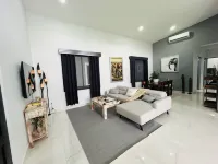 Casamsar Villas:  cozy modern home super close to the beach and amenities