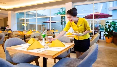 Horison Hotel Ultima Timika Отели в г. Тимика