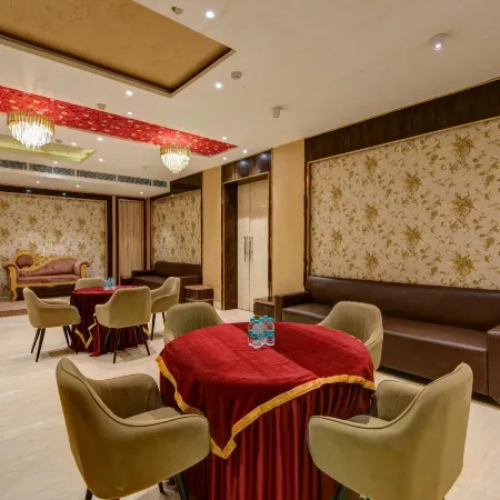 Hotel at Residency Kaushambi Couple Friendly