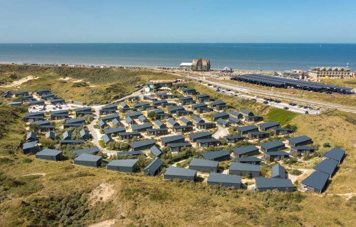 Modern Retreat by the Dunes