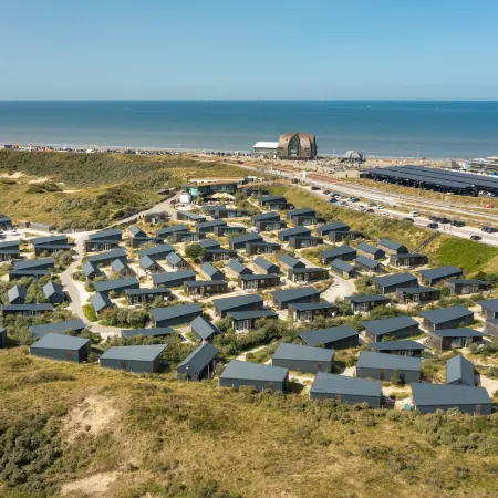 Modern Retreat by the Dunes Отели рядом с достопримечательностью «Пляж Зандворт»