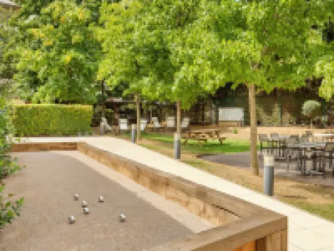 Courtyard Paris Saint Denis Hotels in Saint-Denis