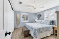Siesta Key - PRIVATE BEACH - Heated Pool - Walkable to activities - Villas