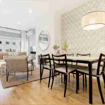 Comfortable Apartment with Terrace near Retiro Park. Retiro II Rooms