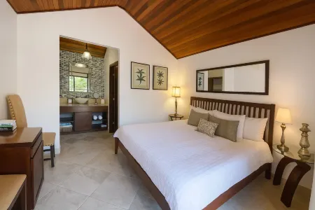 Marbucks Bed and Breakfast Отели рядом с достопримечательностью «Alaia»