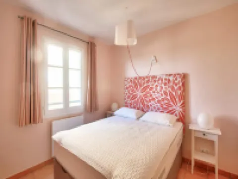 Apartment in Provence with Aquatic Area Hotels in Mallemort