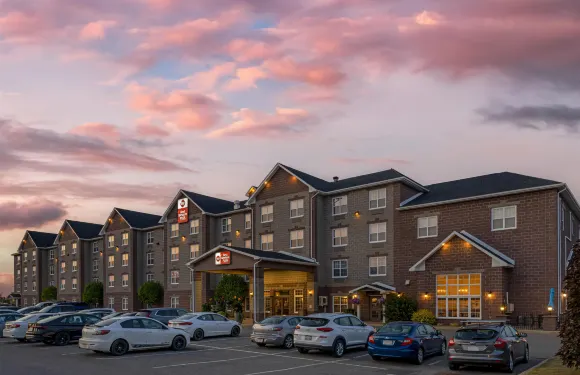 弗雷德裏克頓貝斯特韋斯特優質套房酒店