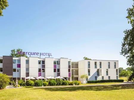 Mercure Le Mans Batignolles - Hôtel & Spa Отели рядом с достопримечательностью «Jardiprix le discount du jardin»