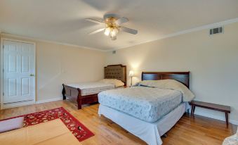 Spacious Norcross Home ~ 21 Mi to Downtown Atlanta