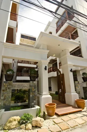 Giulius Boracay Italian Resort