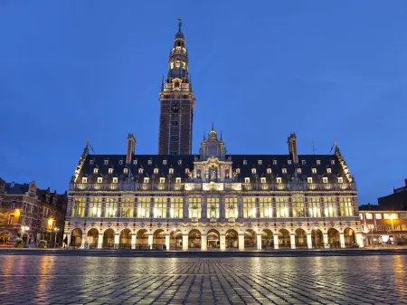 ibis Leuven Centrum Отели рядом с достопримечательностью «University Library & Bell Tower»