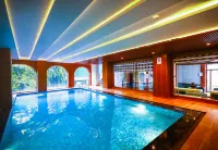 Hotel JP Hills Rishikesh - Uima-altaat
