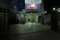 Hotel Blue Bird - Parkering