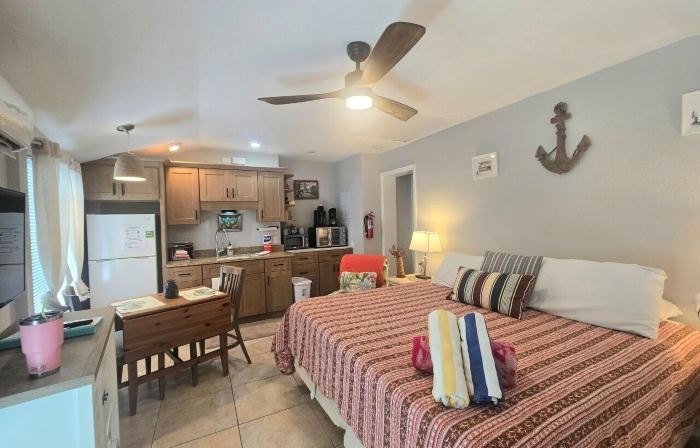 An Island Getaway at Palm Tree Villas