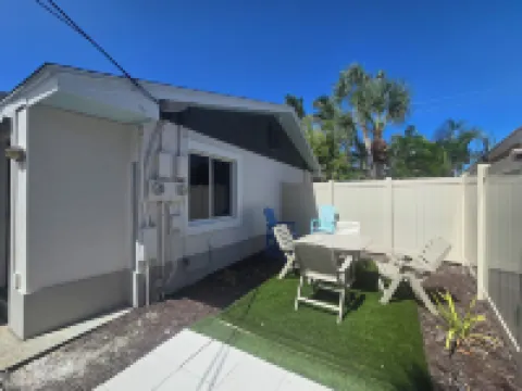 An Island Getaway at Palm Tree Villas Hotels in Holmes Beach