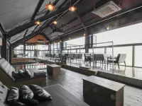 Elysee Hotel Các khách sạn gần Phòng tranh Gallery 604