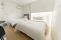 Suwon City Hall Station Tumi