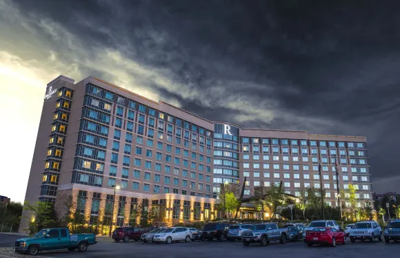 博爾德弗蘭特隆萬麗酒店